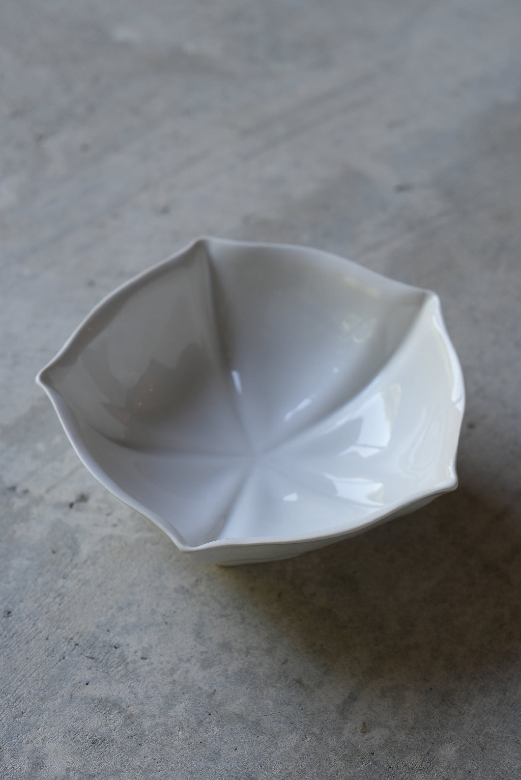 GLORIA MEDIUM BOWL BRONZE