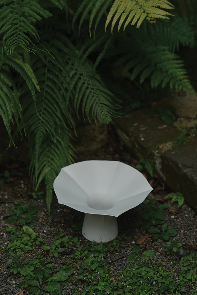 Gloria vase in nature